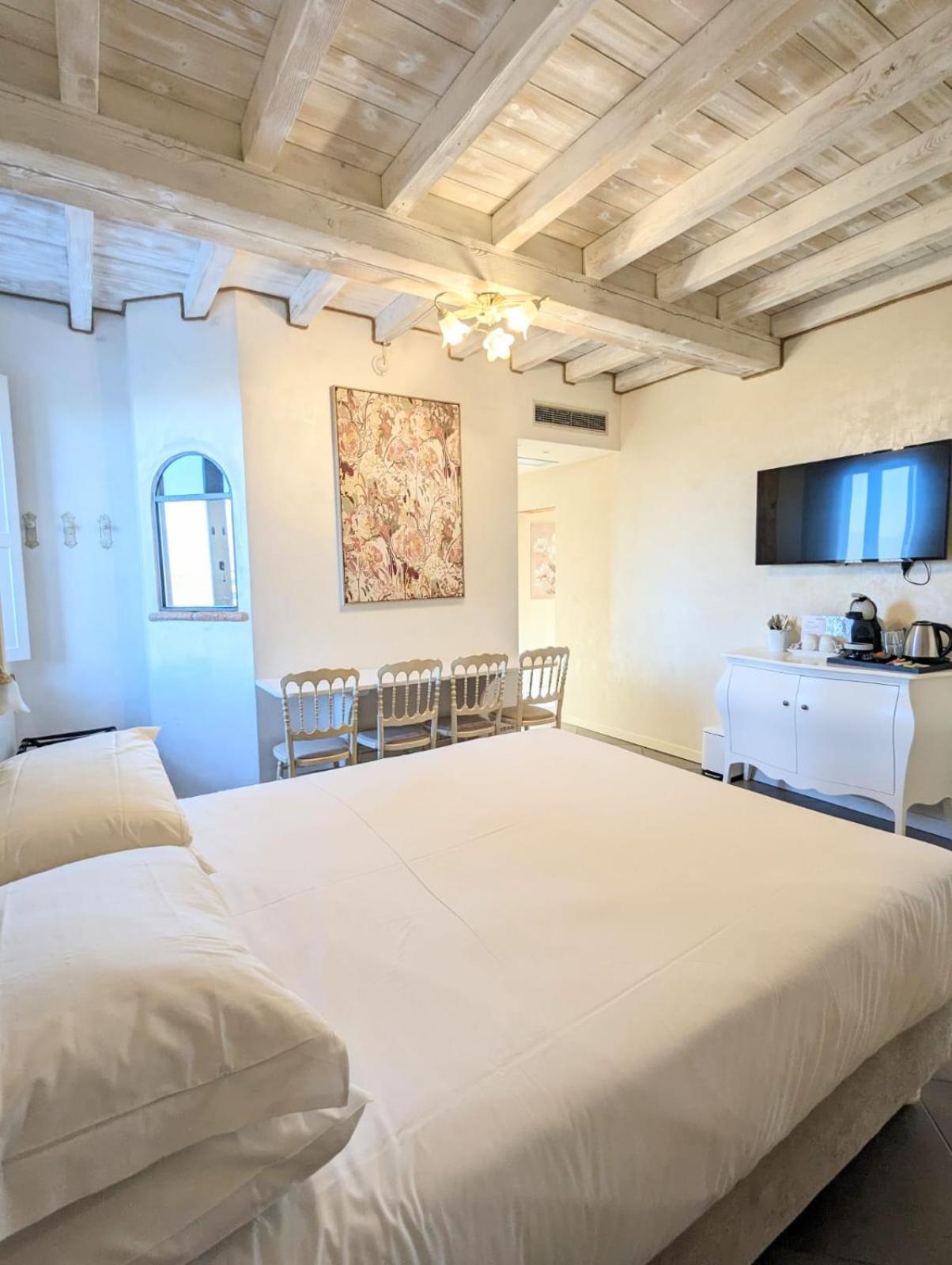 Casal Del Pigno Bed and Breakfast Peschiera del Garda Eksteriør billede