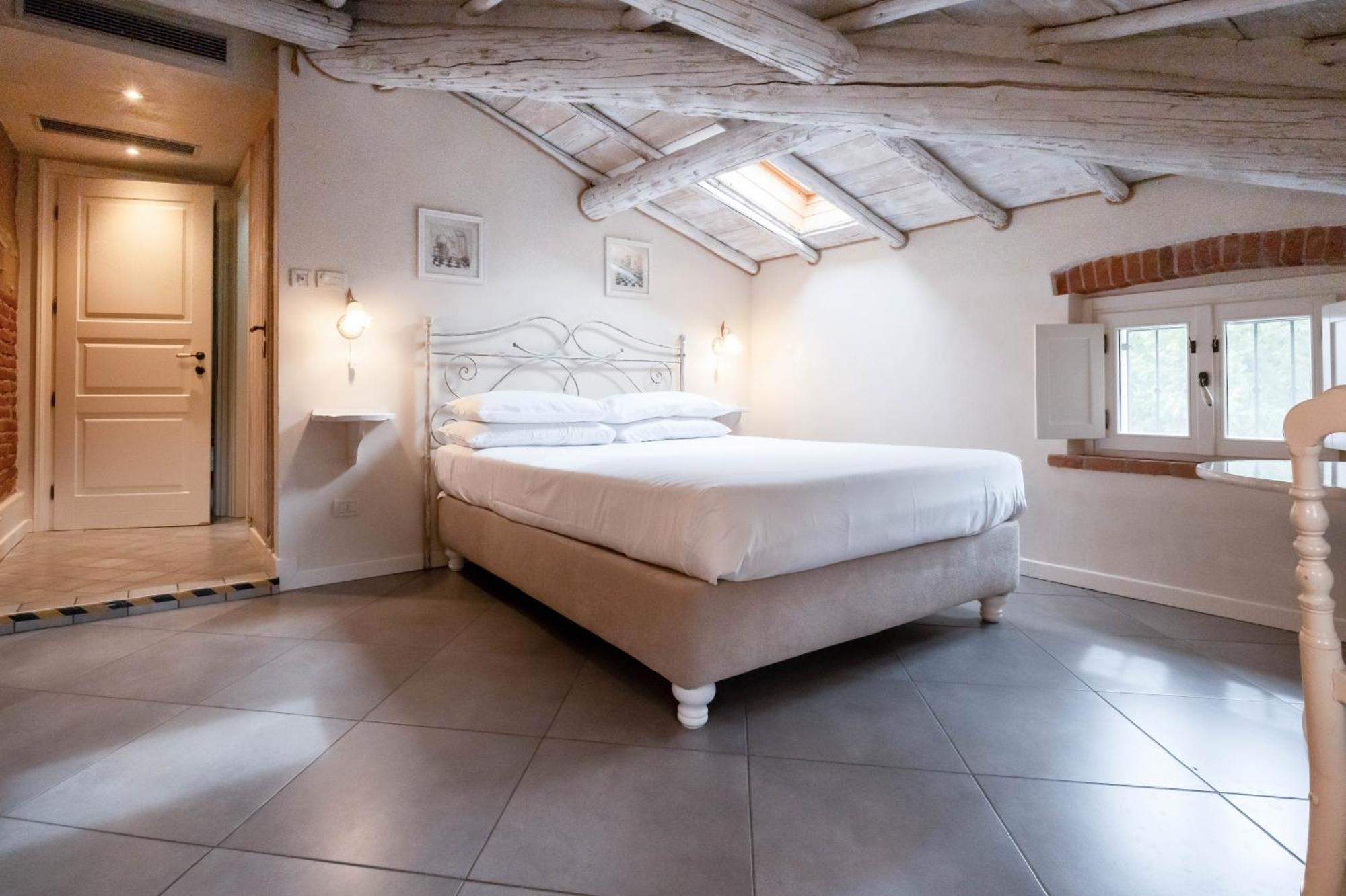 Casal Del Pigno Bed and Breakfast Peschiera del Garda Eksteriør billede